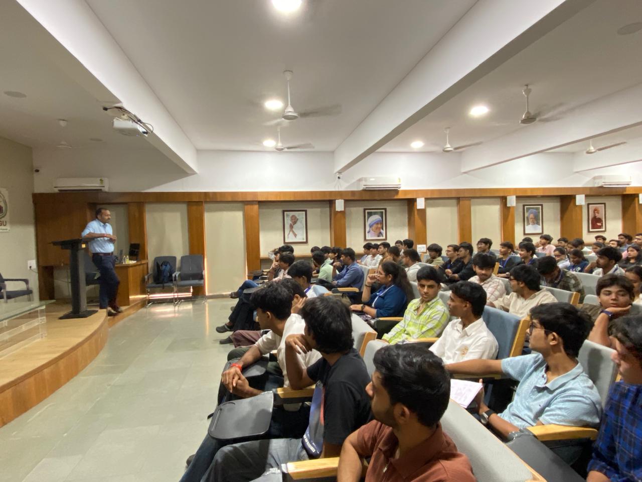 Seminar on Emerging Technologies in IT by Frameboxx IT for BCA Students — photo 3